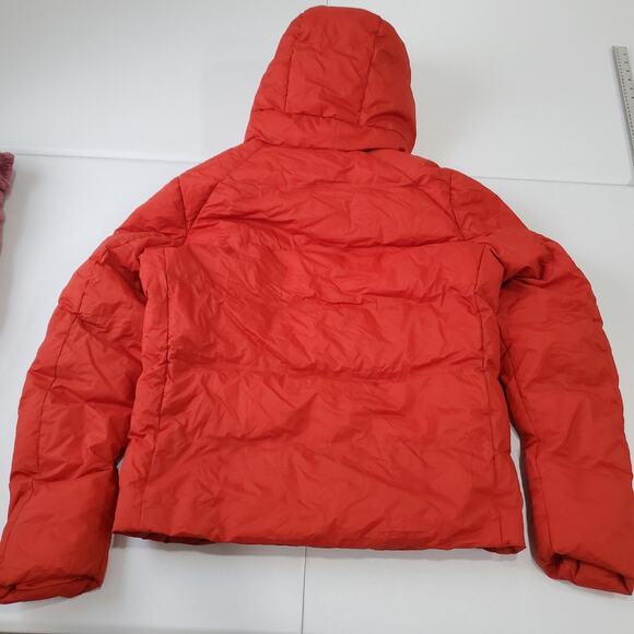 Uniqlo Jacket Womens Small Red Down Puffer Hooded Lightweight Windproof Winter - Picture 2 of 7